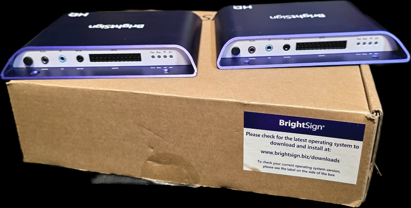 Brightsign HD1024 Full HD Expanded I/O HTML5 Player – Blue