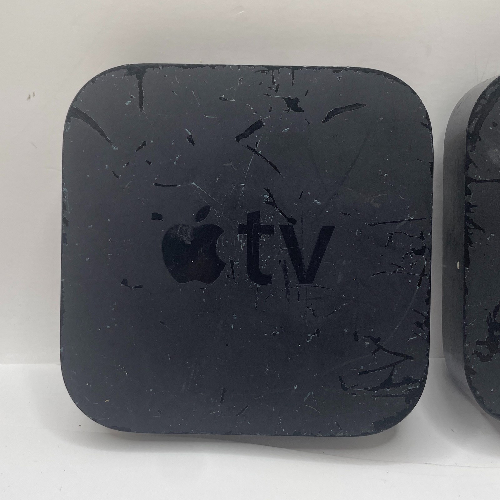 Apple TV A1378 EMC2411 2nd Gen HDMI Optical Audio Streaming Players – Lot Of 2