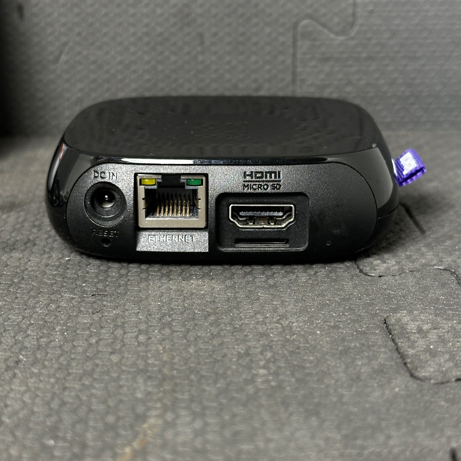 Roku 3 (3rd Generation) Media Streamer 4200X – Black