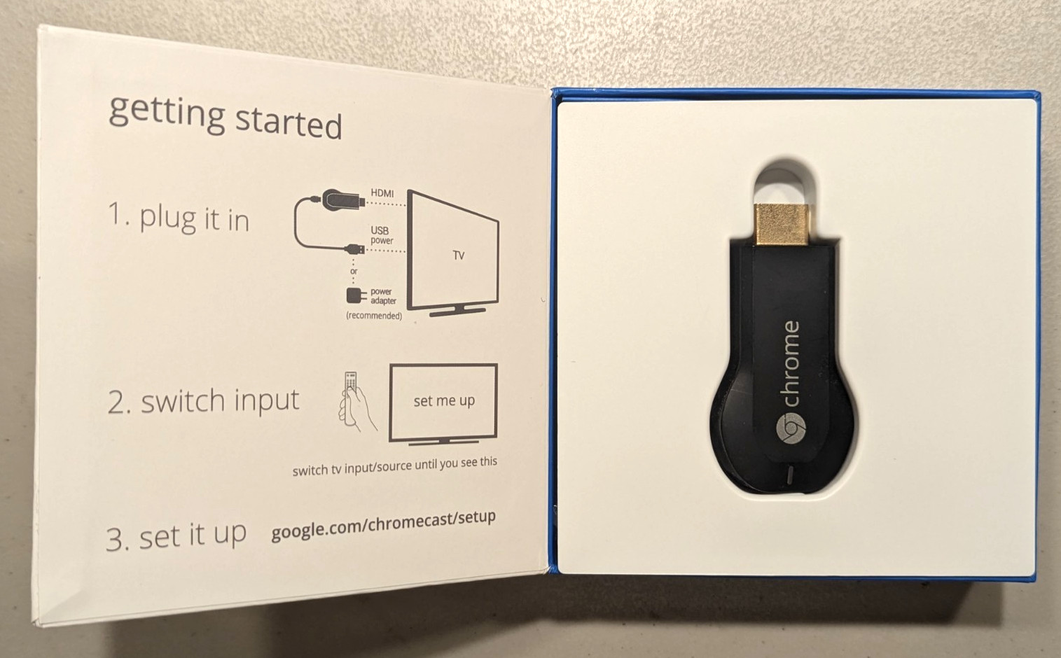 Google Chromecast 1st Gen H2G2-42 HDMI Streaming Media Player In Box