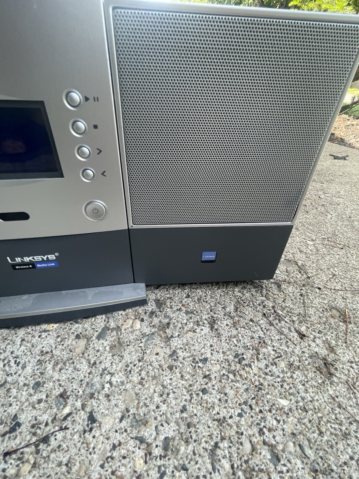 LINKSYS 2.4Ghz 802.11b Wireless-B Music System WMLS11B Digital Media Streamer