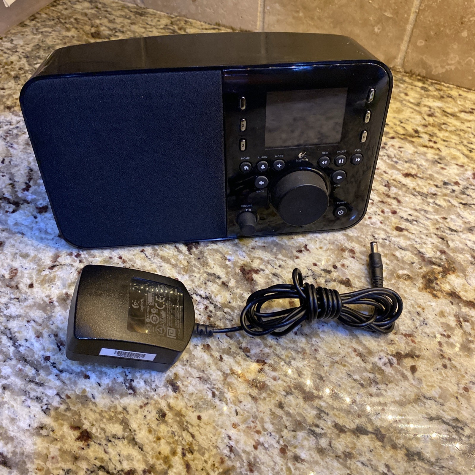 Logitech X-R0001 Black Wi Fi Squeezebox Internet Smart Radio Music Streamer