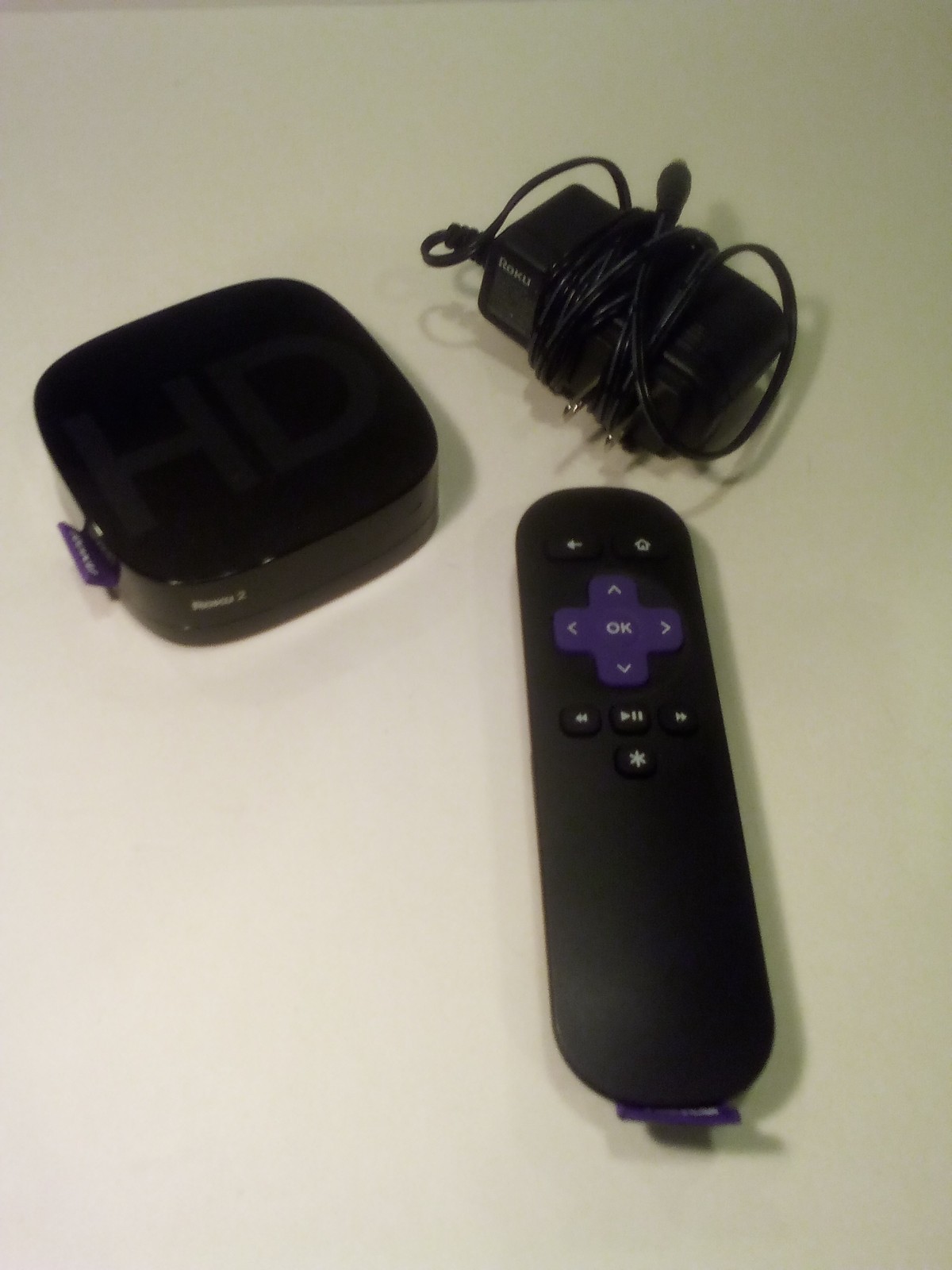 Roku 2 Digital HD Media Streamer Model 3000X with AC Adapter & Remote