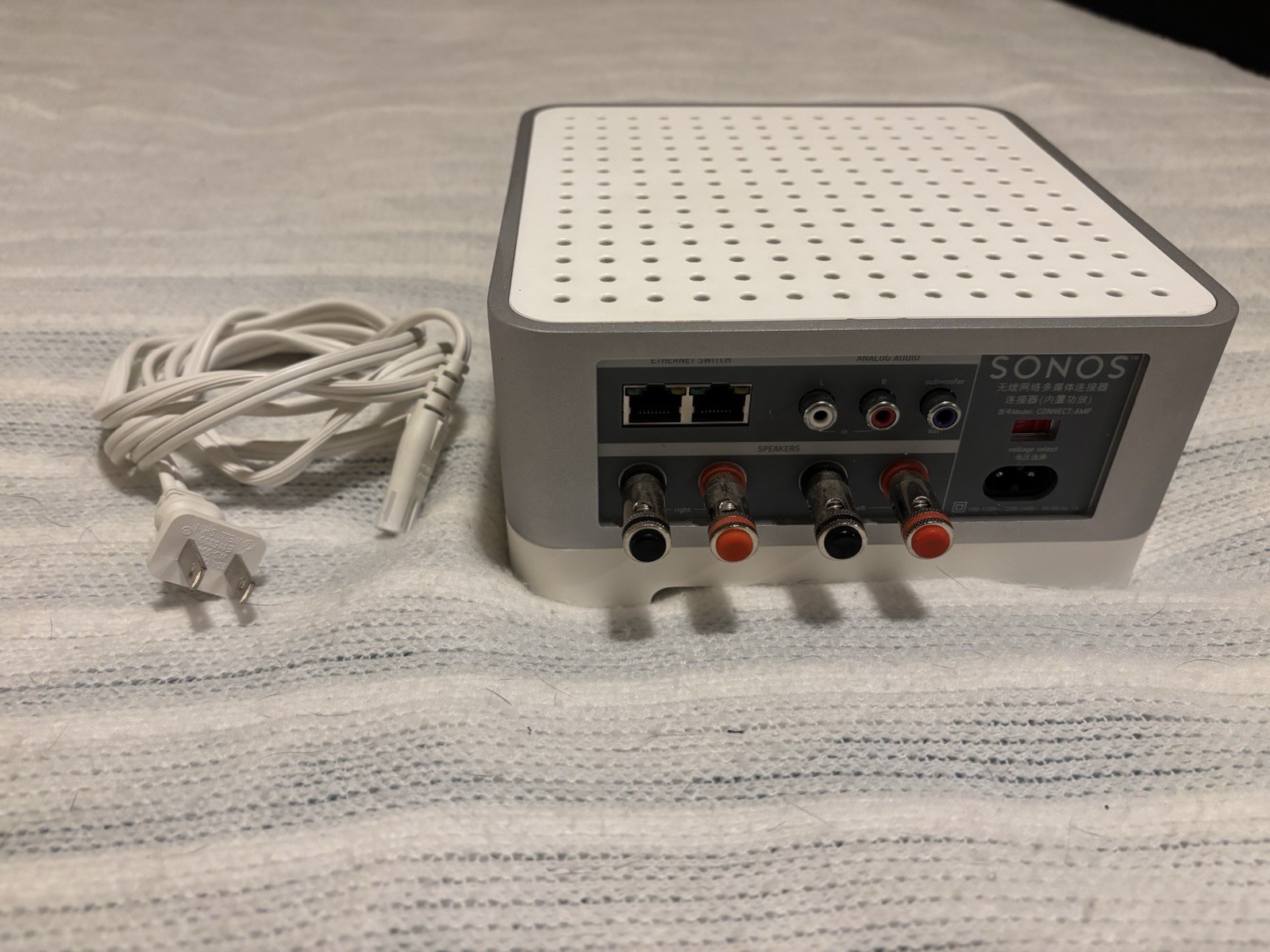 Sonos Connect:Amp Digital Media Streamer – White/Gray With Power Cord
