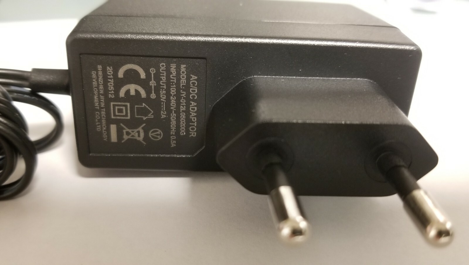 100 X EU Wall Plug w/USA adapter 3.5mm x 1.35mm 5V/2A for Mag520,Mag540,Mag544w3