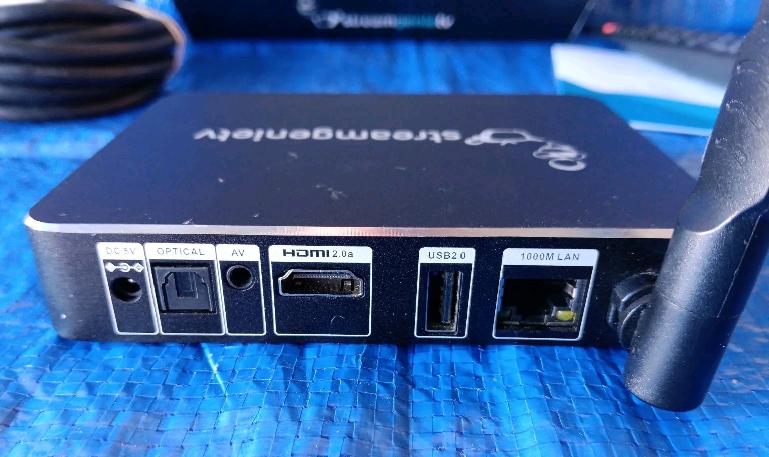 STREAMGENIE TV 4K HDR Streaming Box – (Model MAC9CF8DBFF91A4) w/ Remote & Manual