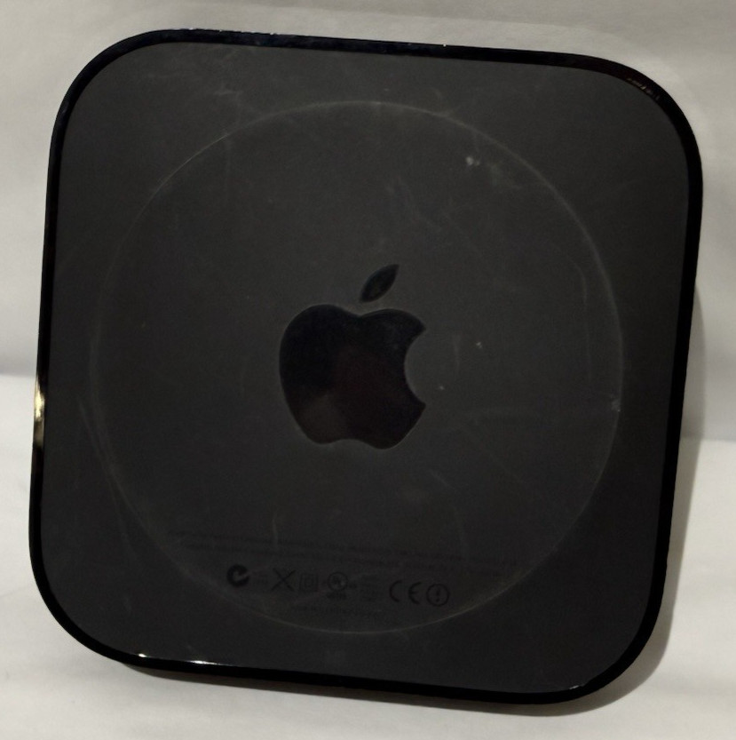 Apple TV HD (4th generation 1080p) 32Gb A1625 MGY52LL/A /w remote + cable