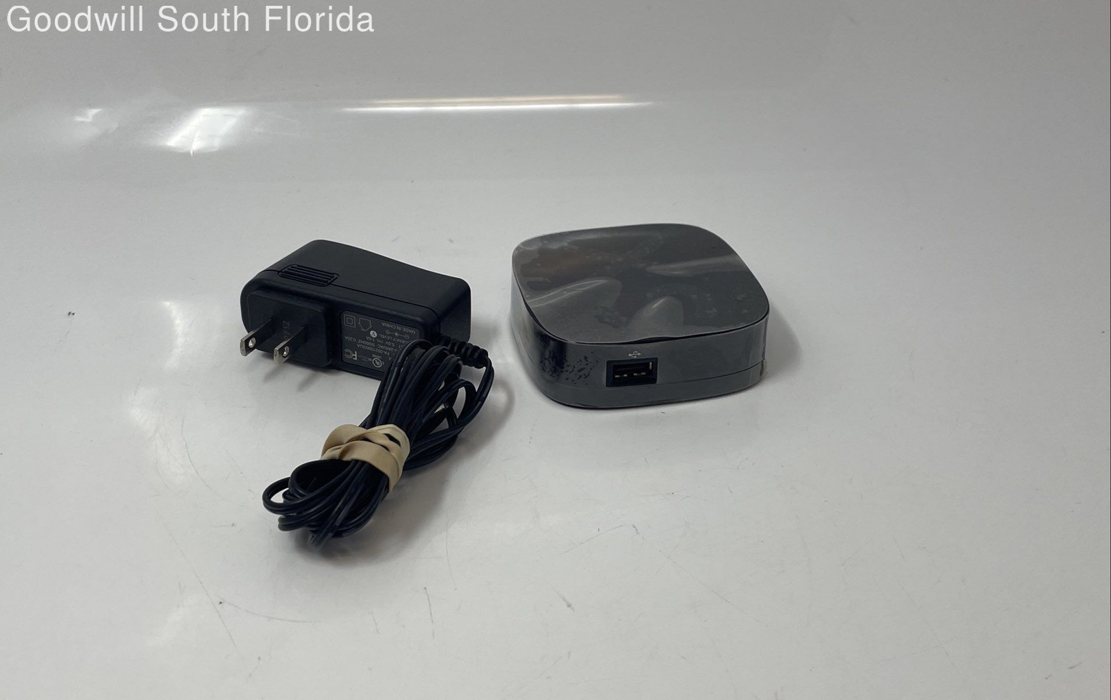 Roku 2 XS 3100X 2nd Gen Black Streaming Media Player With AC Adapter Not Tested