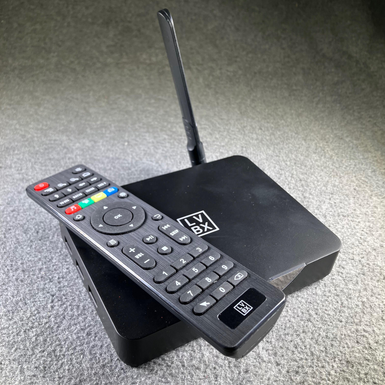 LVBX V12US High-Definition Multimedia Interface remote GIEC Android TV streamer