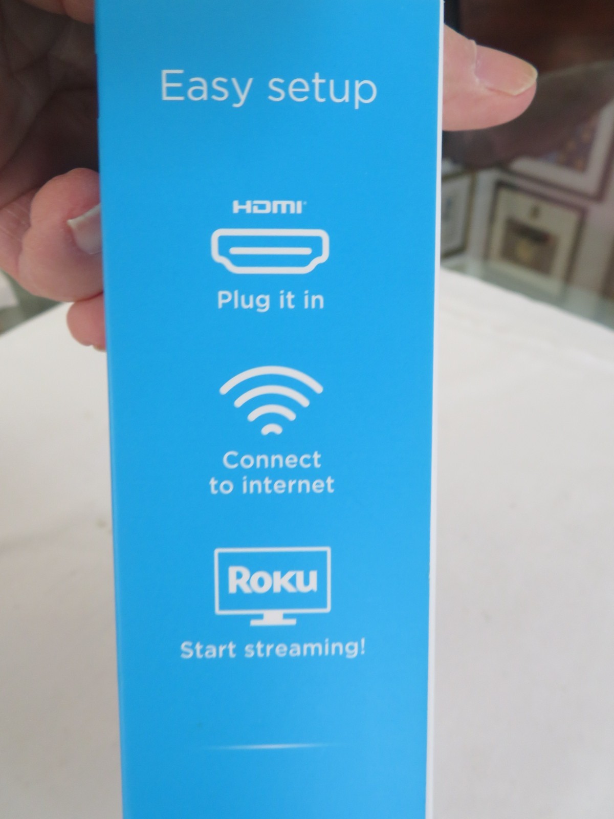 New Roku Express HD Streaming Device with HDMI Cable & Remote – Black (3930R)