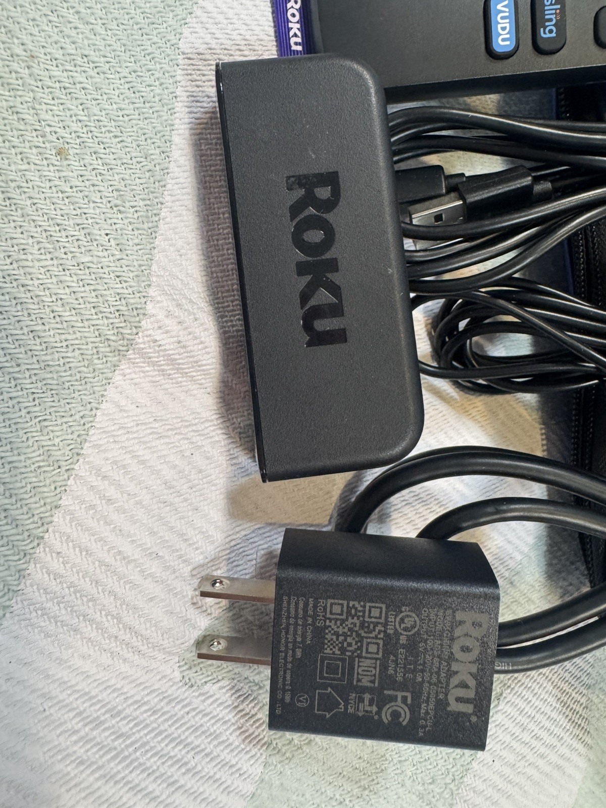 Roku Streaming Player w/ Remote HDMI IR Extender Power Adapter Case 3900 Series