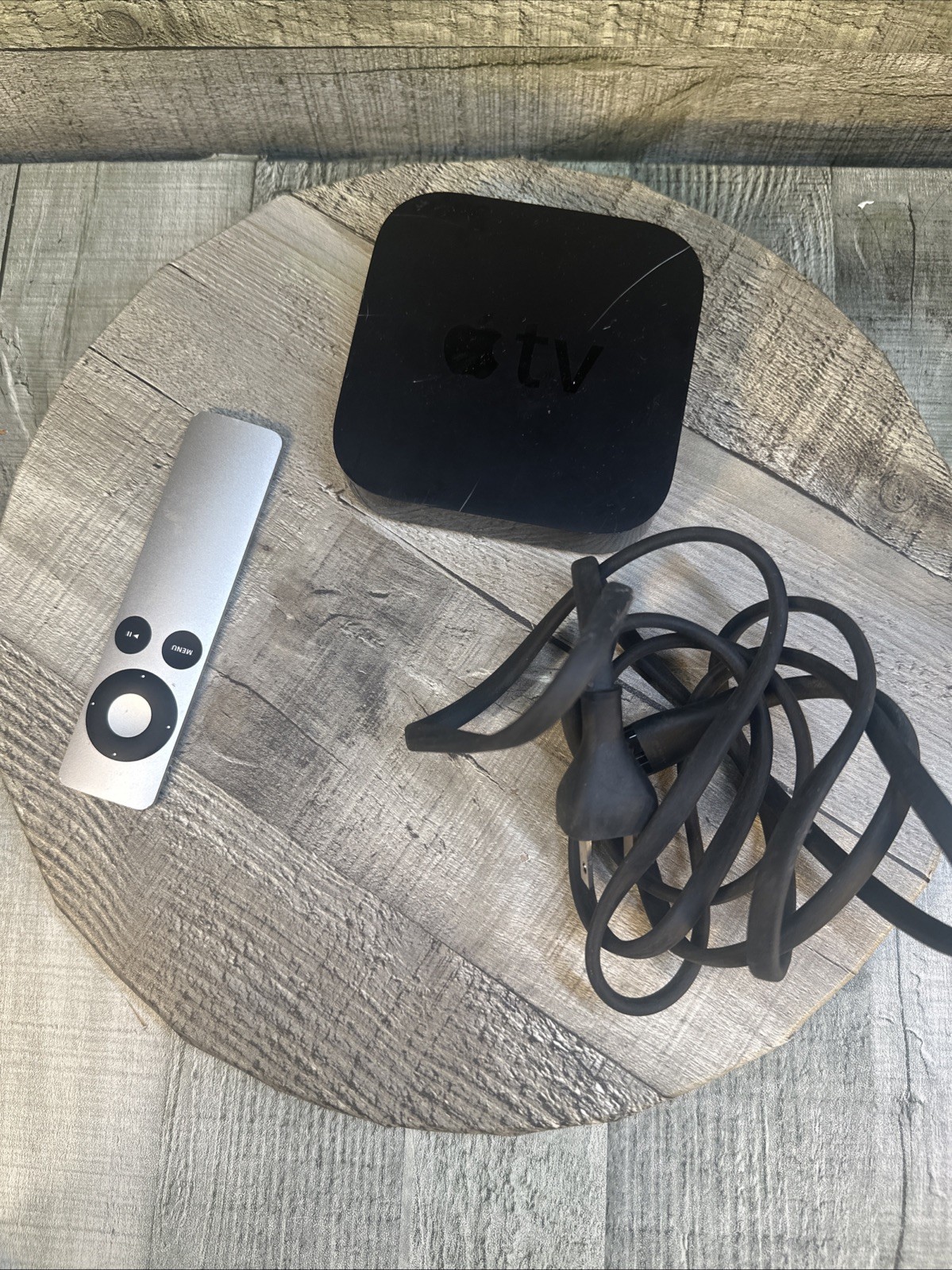 Apple TV A1469 3rd Generation (2013) + Remote Manual Original Box