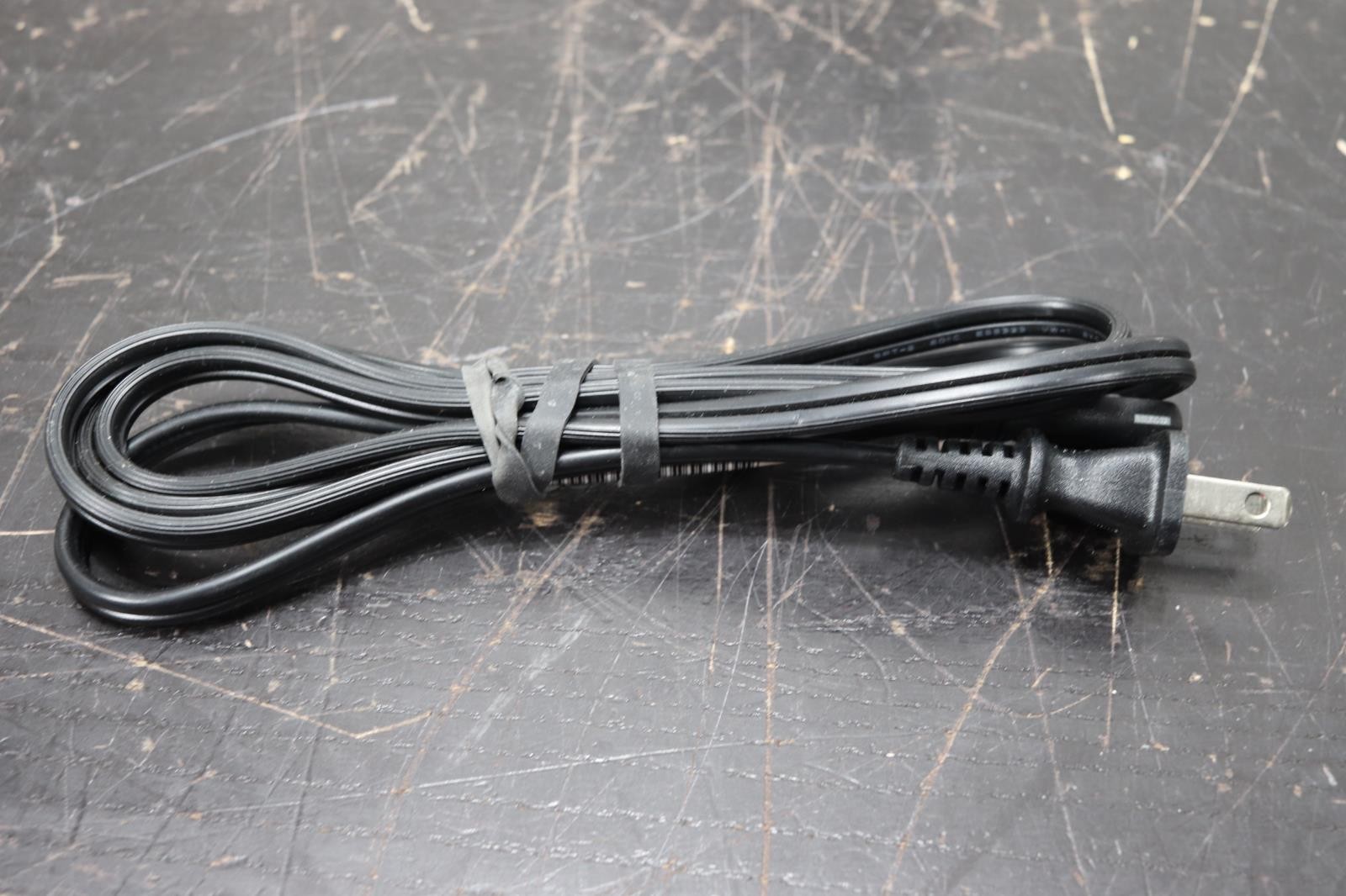 Apple TV Digital HD Media Streamer 8GB Black A1469 Cable No Remote