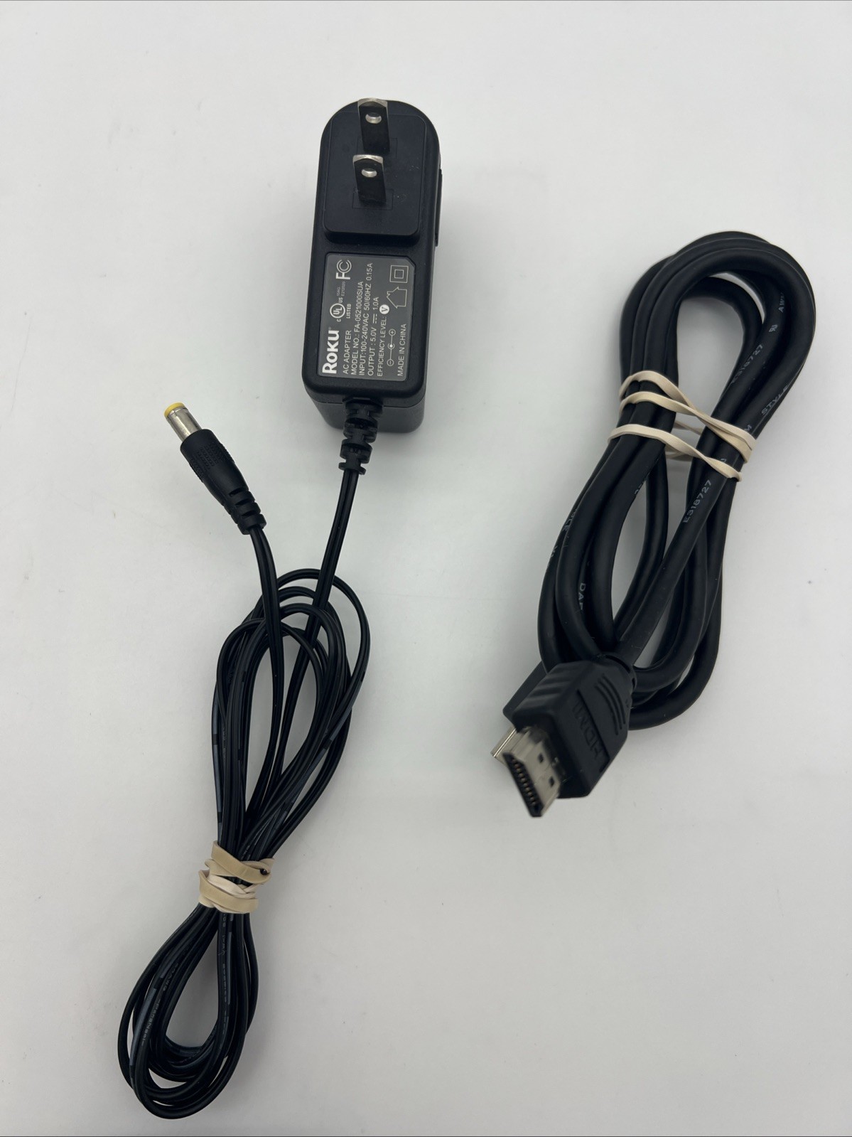 Roku HD Model 2500X Media Streamer With Power Cord, RCA Cable, & Remote