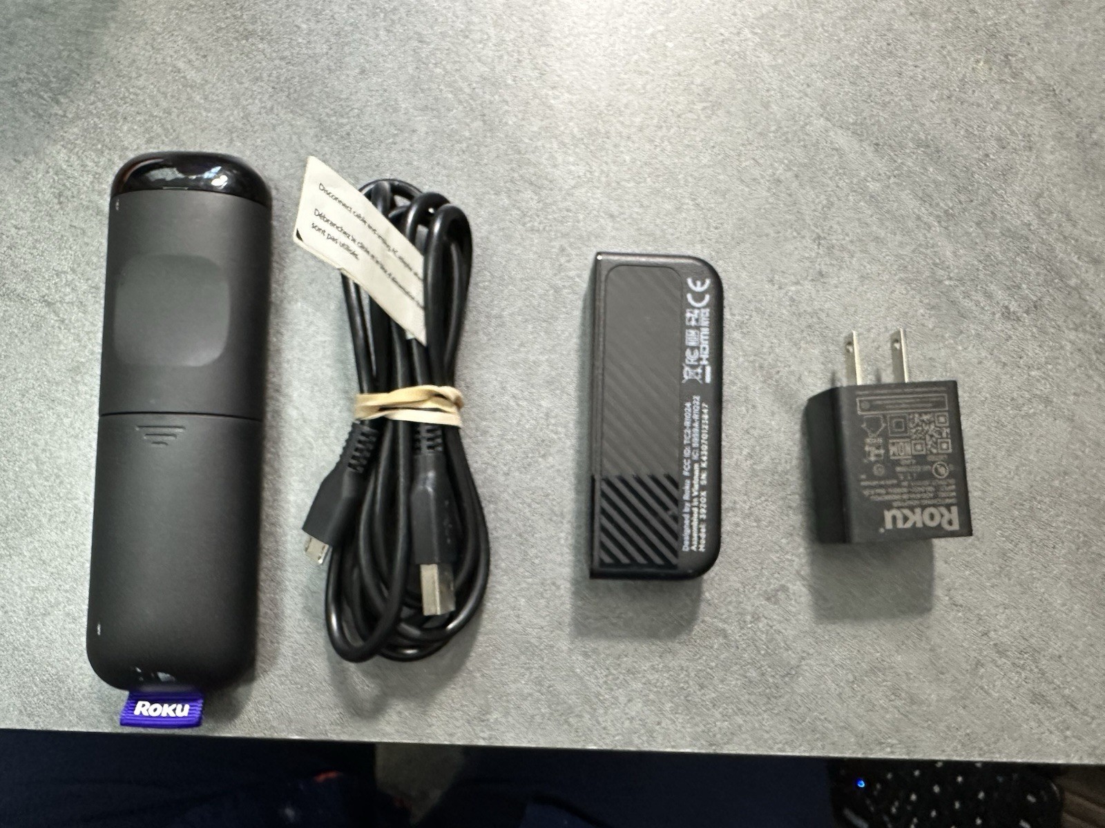 Roku 3920R Premiere HD/4K/HDR Streaming Media Player and Remote