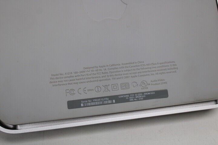 Apple TV A1218 1st Generation White Portable 1080P HD Digital Media Streamer