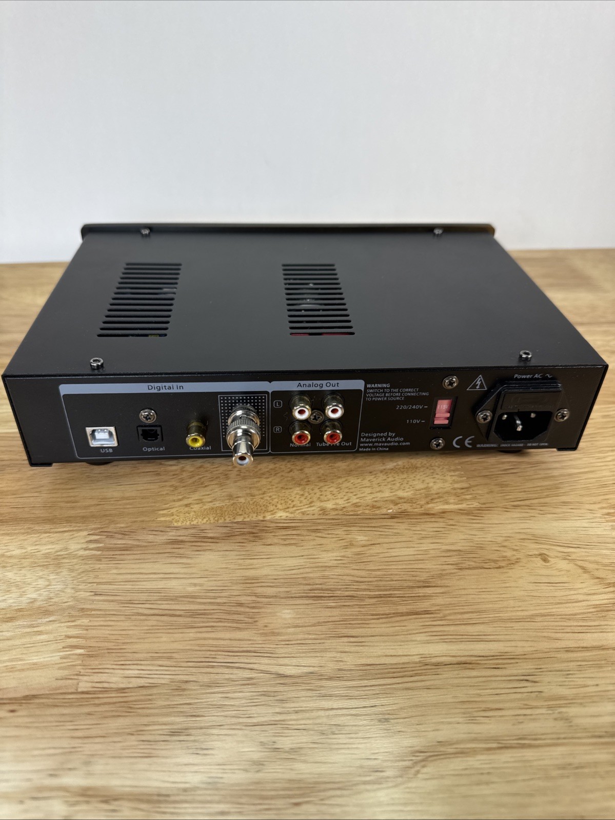 Maverick Audio Tube Magic D2 Analog Digital Converter & Preamplifier