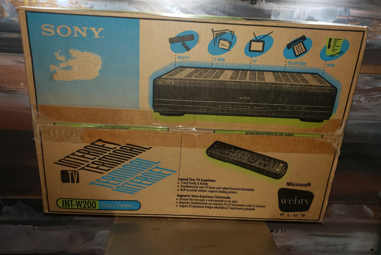 Sony Web TV INT-W200 New Factory sealed Vintage Web TV Internet Terminal