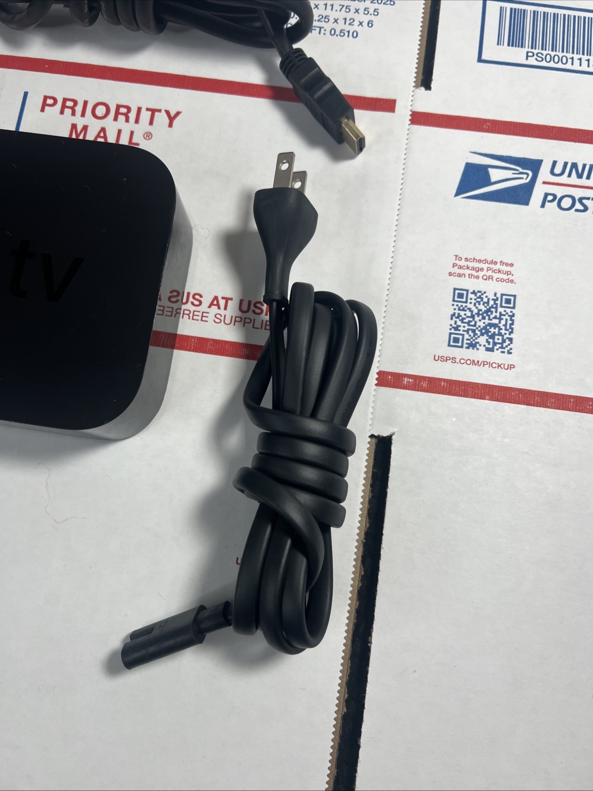 Apple TV A1625 (4th Gen) 32GB HD Streamer + Remote – SAME DAY SHIP – WARRANTY !-