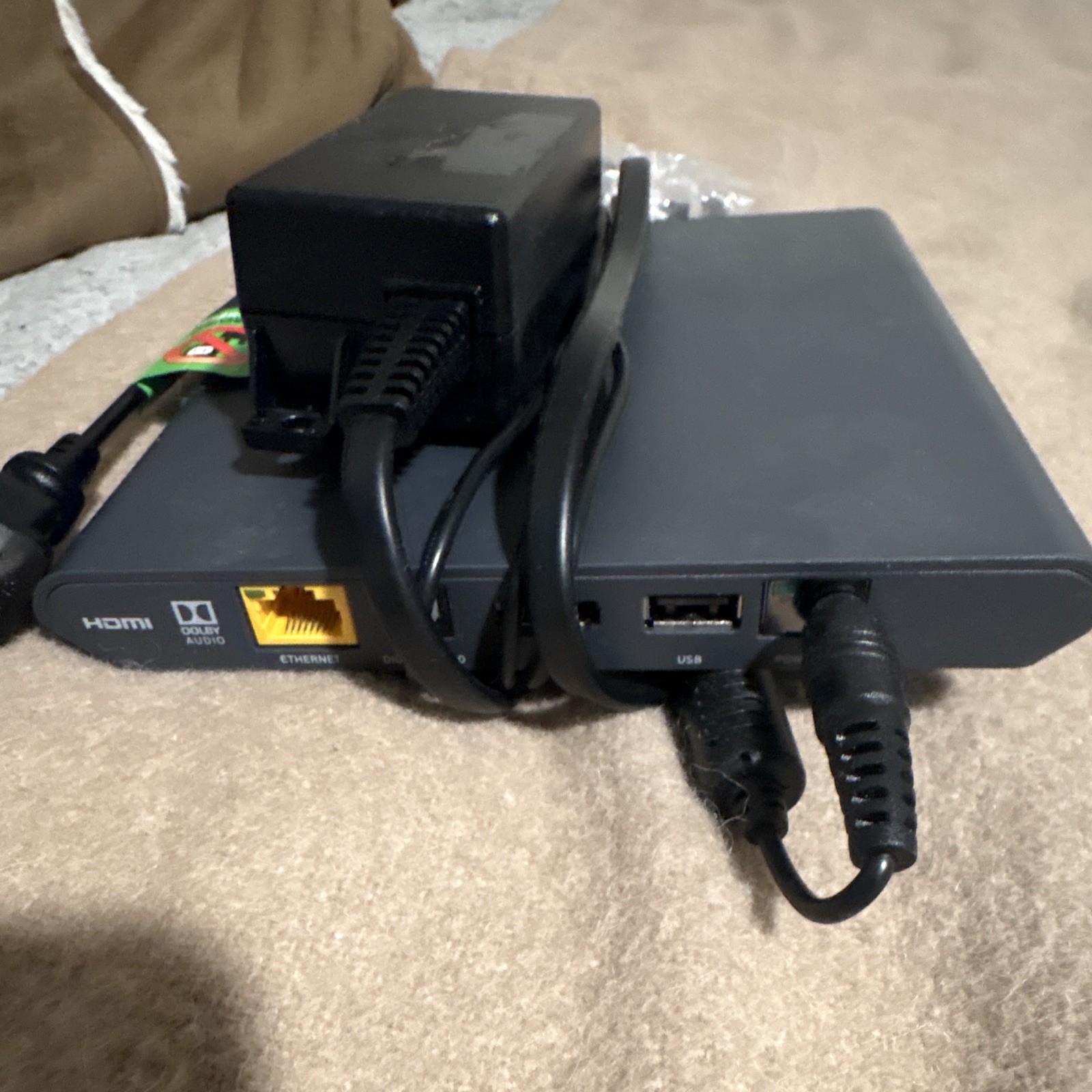 Black direct tv Box Dolby Audio HDMI USB Ethernet w/ Remote HDMI Cable
