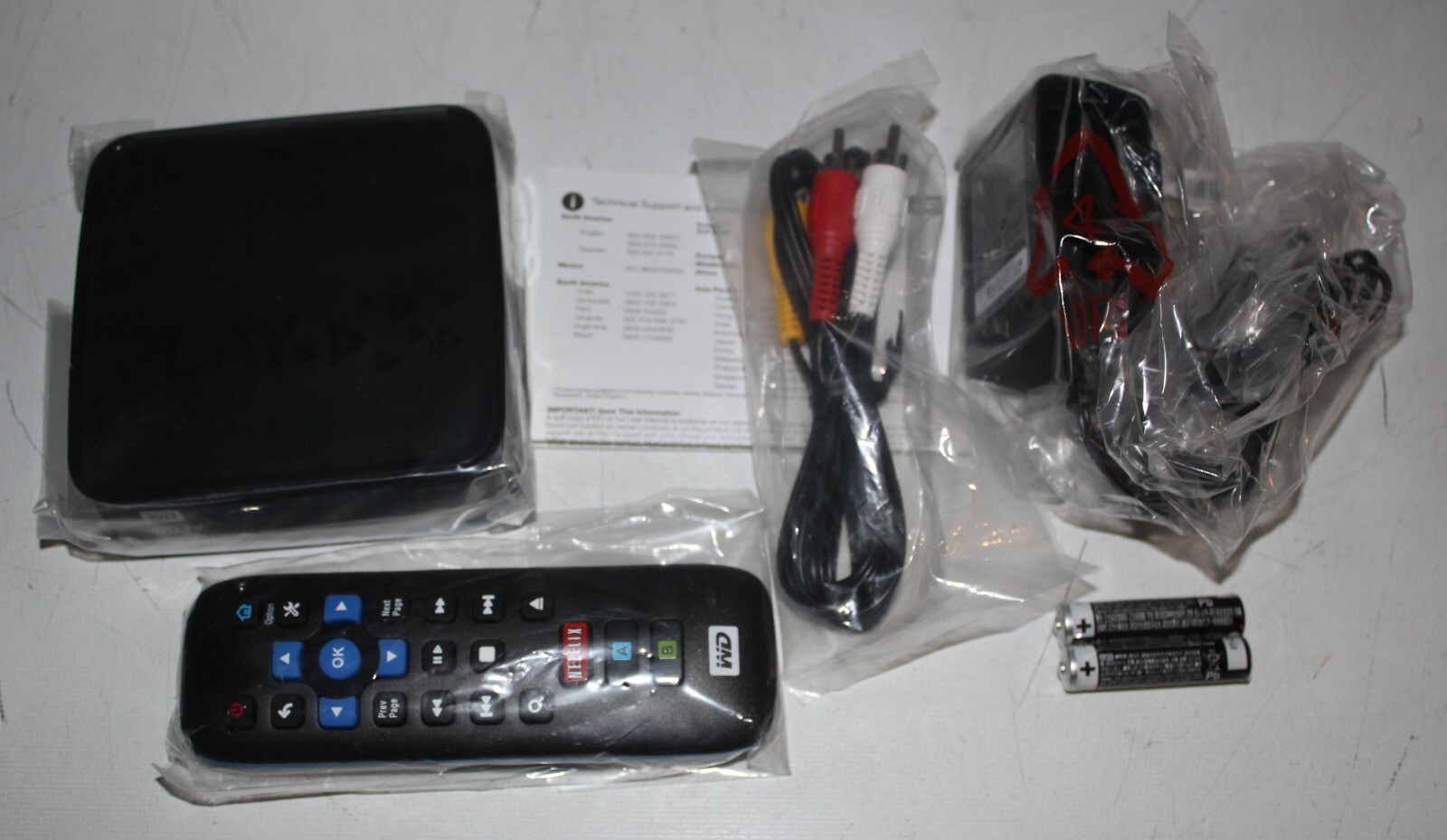 new Western Digital WD Play HD Media Streamer WDBMBA0000NBK-HESN open box