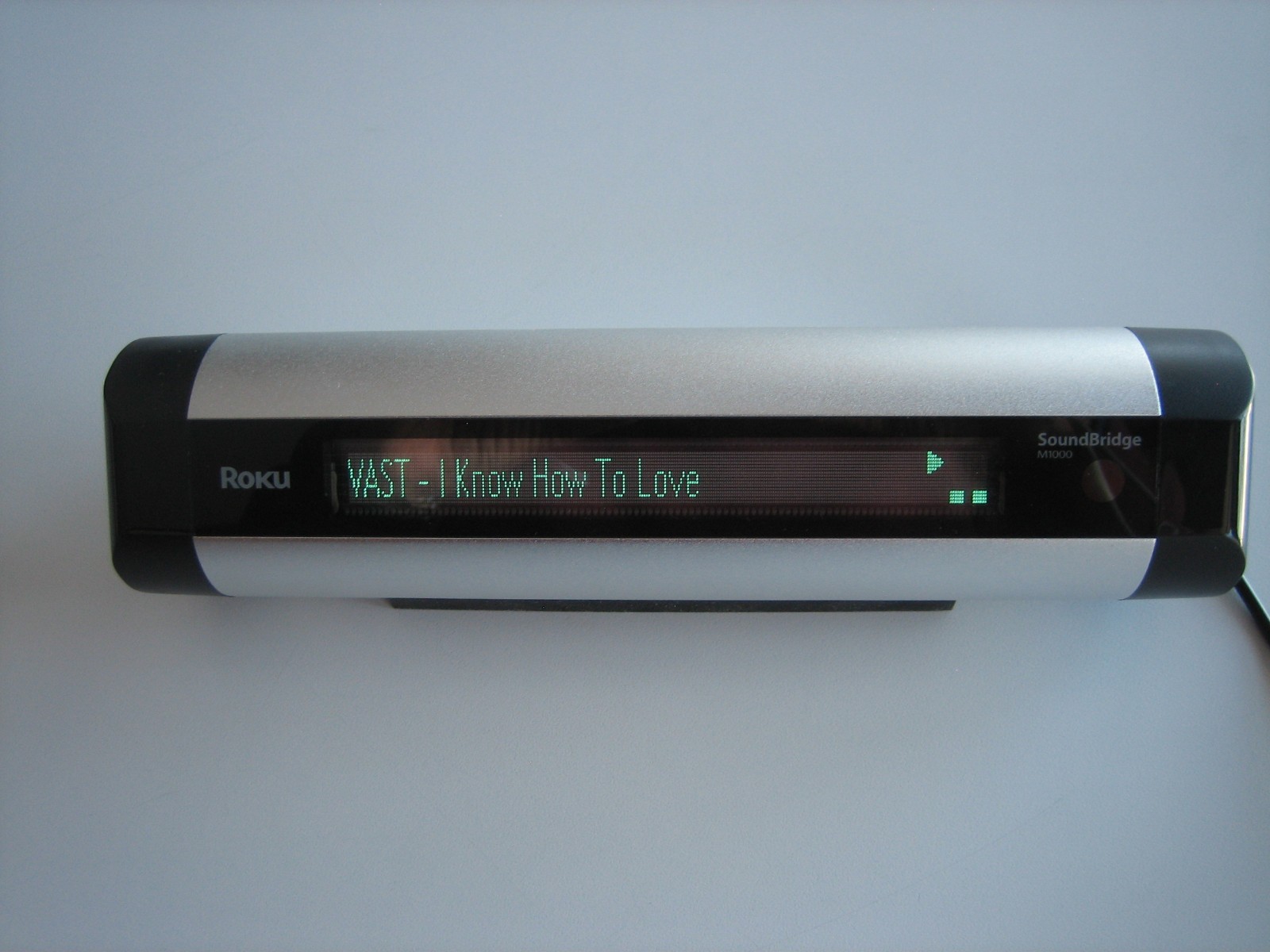 ROKU M1001 SOUNDBRIDGE NETWORK MUSIC PLAYER with Accessories