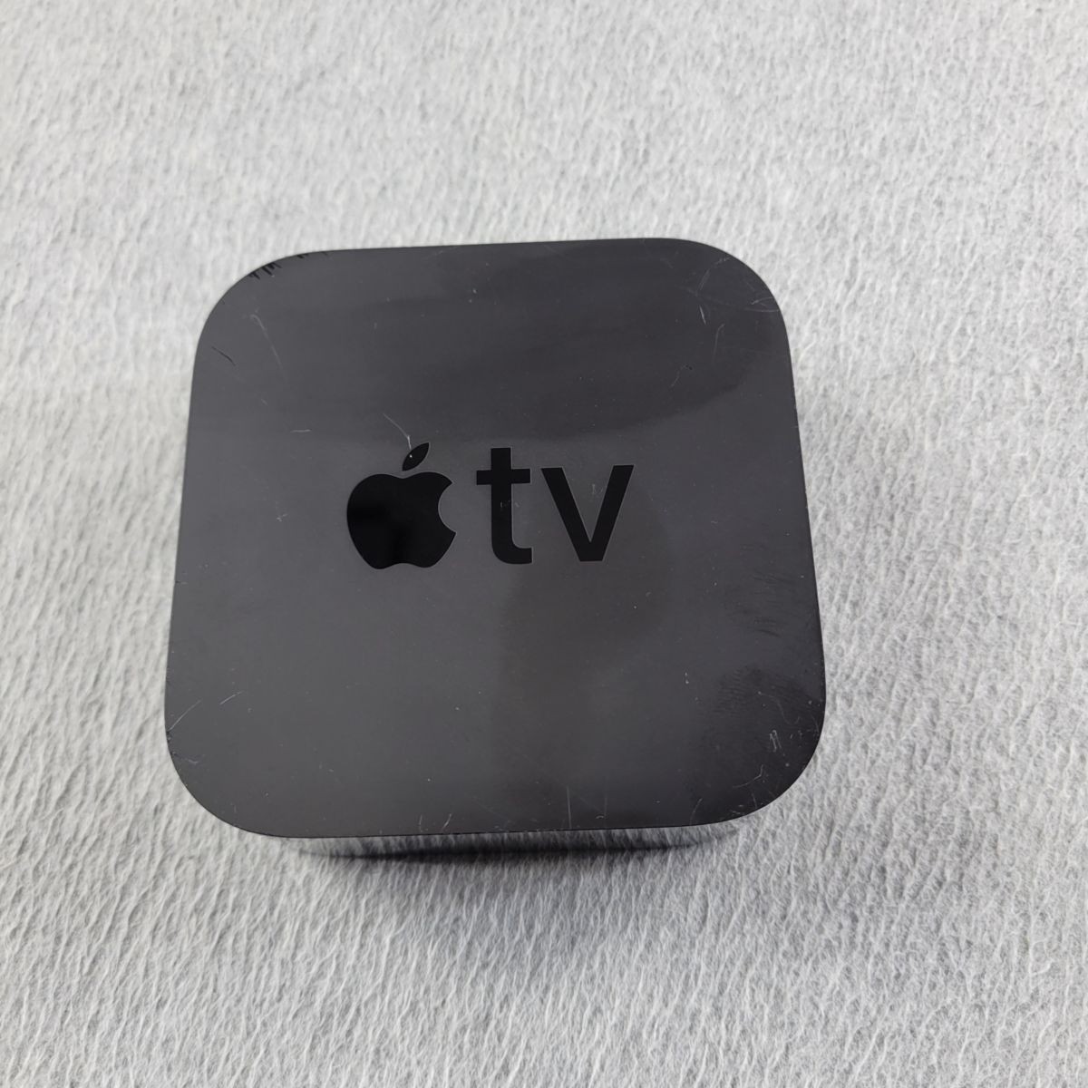 Apple TV HD 4th Gen 32GB A1625 Media Streamer Siri Remote A1962 HDMI Dolby
