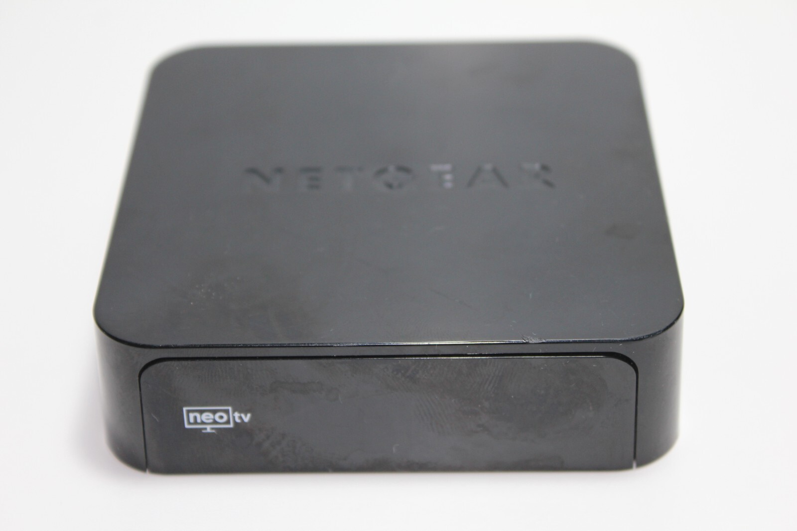 Netgear Streaming Media Player NTV300 NeoTV Remote & power Adapter