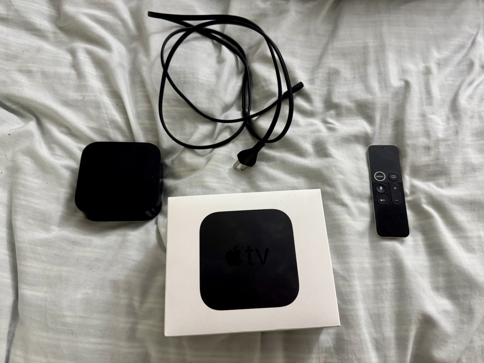 Apple TV 4K 32GB A1842 MQD22LL/A With Box Used (Remote Not Functioning)