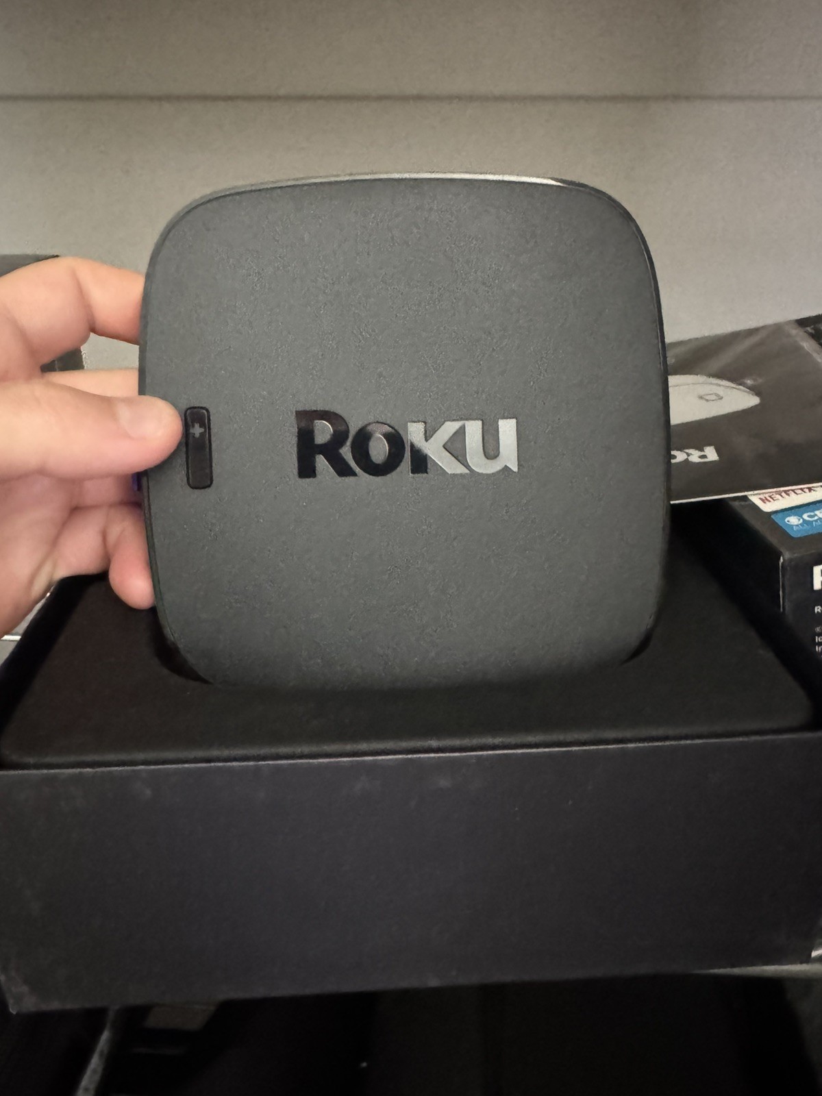 New Roku Ultra 4K/HD/HDR Streaming Media Player 4661R- Black
