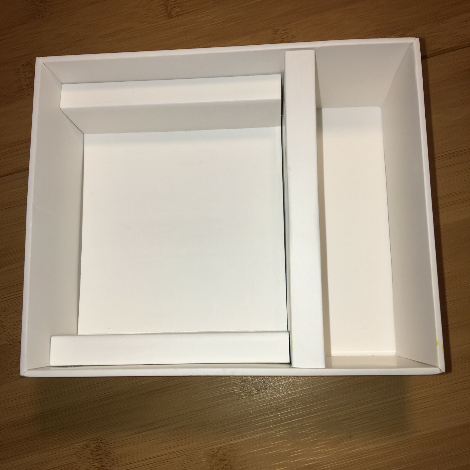 Apple TV 4K HD Media Streamer 32 GB (MQD22LL/A) – BOX ONLY