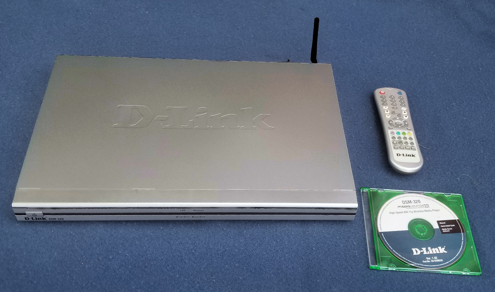 D-link Media Player Model DSM-320 Digital Media Streamer- Wireless