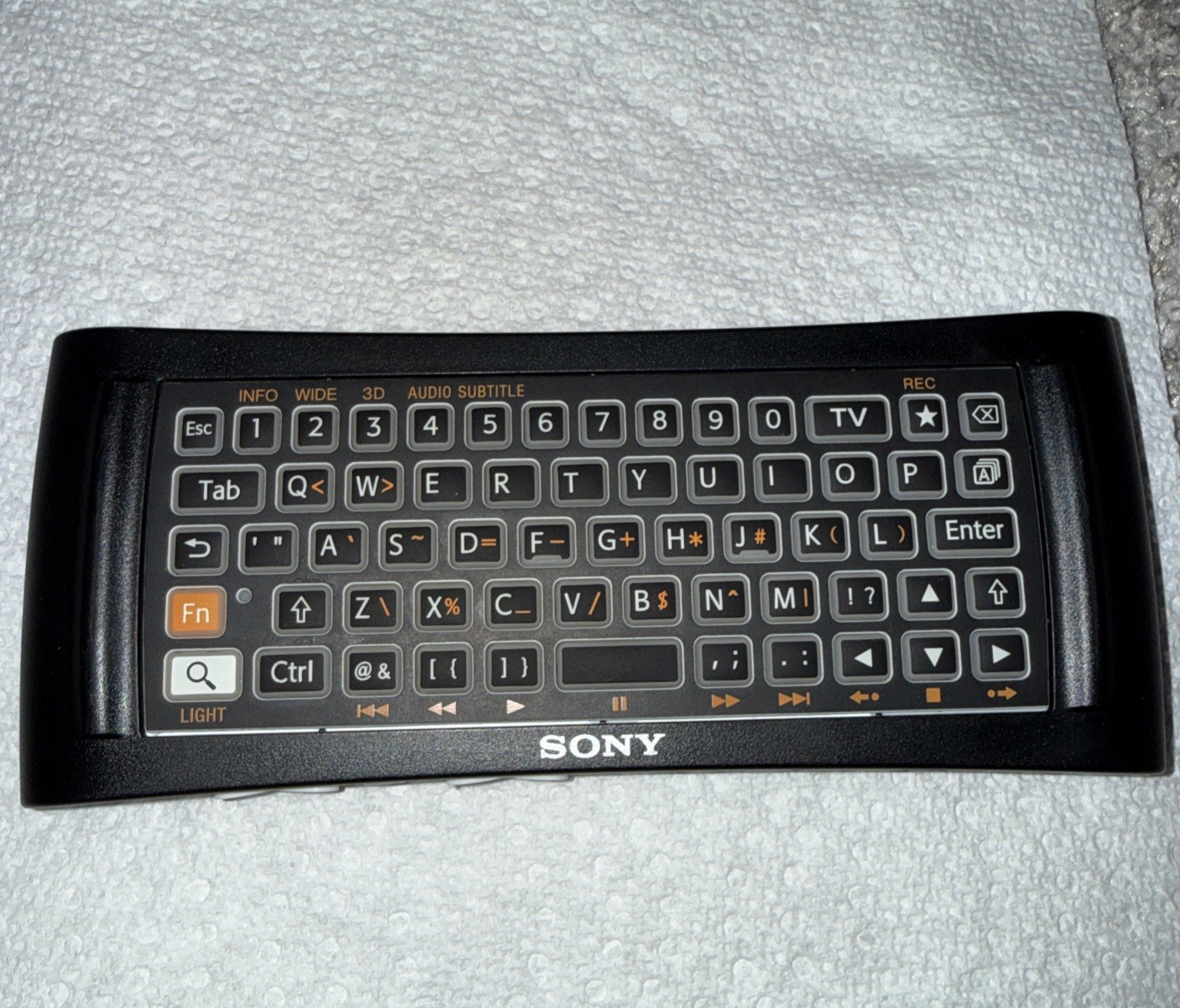 Sony NSZ-GS7 GoogleTV Internet Player Media Streamer w/ Keyboard Remote NSG-MR5U