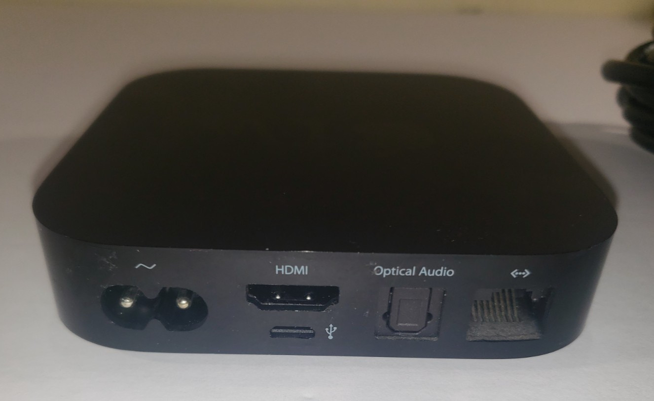Apple TV 3rd Gen A1469 32GB Media Streamer w/ HDMI & Power Cord NO REMOTE