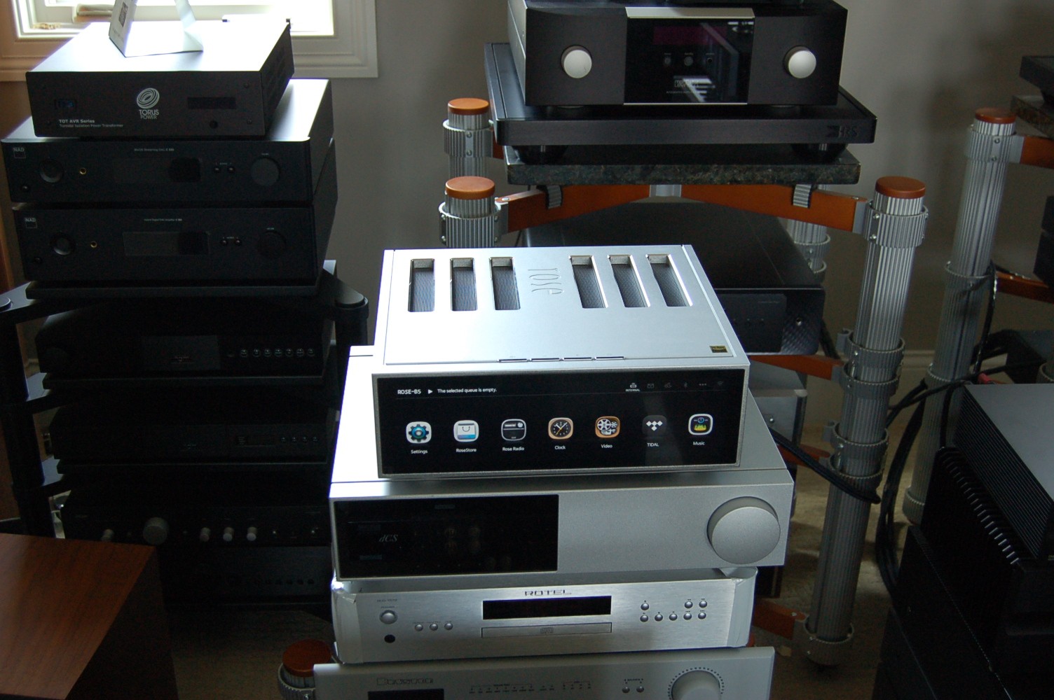 HiFi Rose RS520 integrated amplifier-Silver