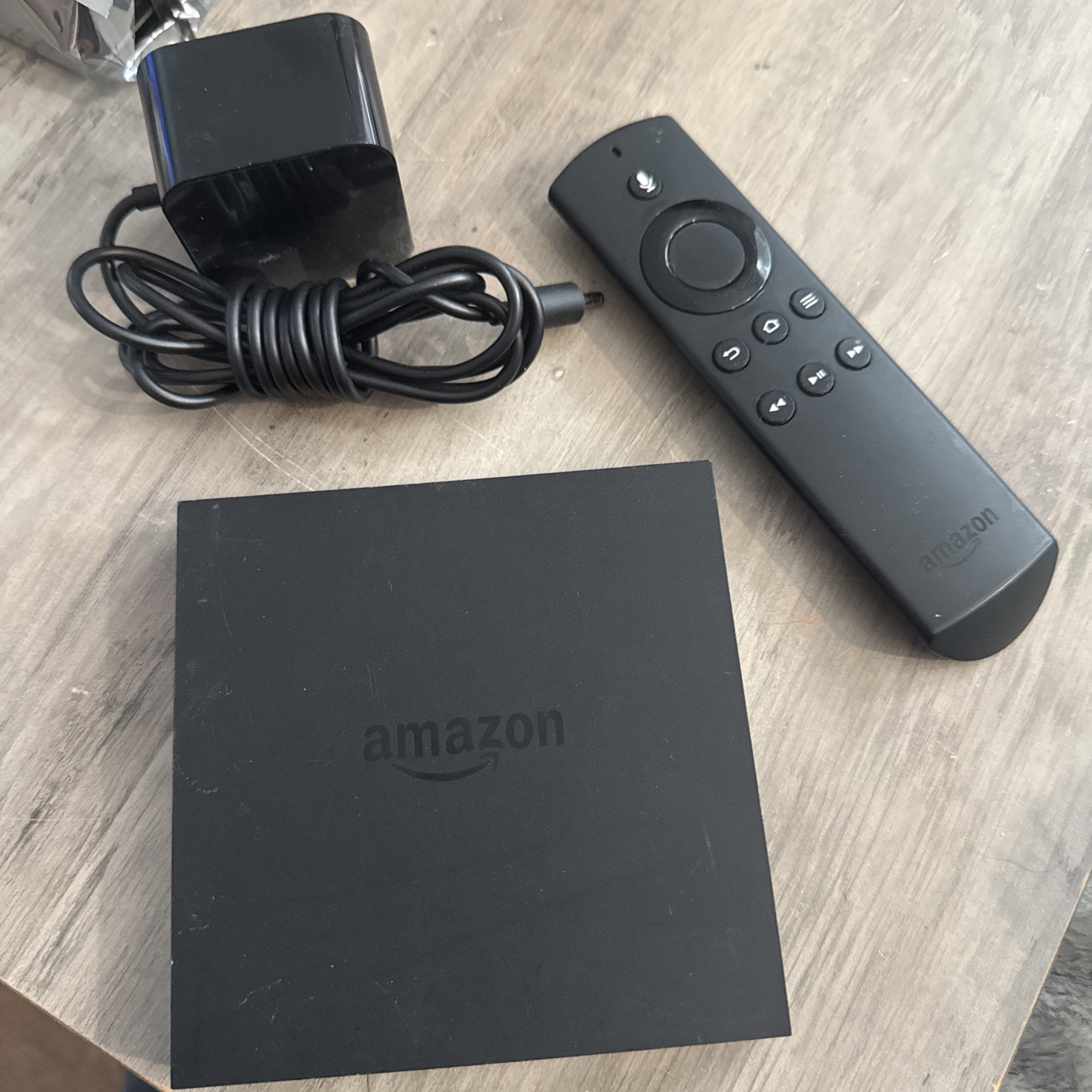 Amazon Fire TV 2nd Gen DV83YW 4K Ultra HD w/Remote & Power Adapter INCLUDED
