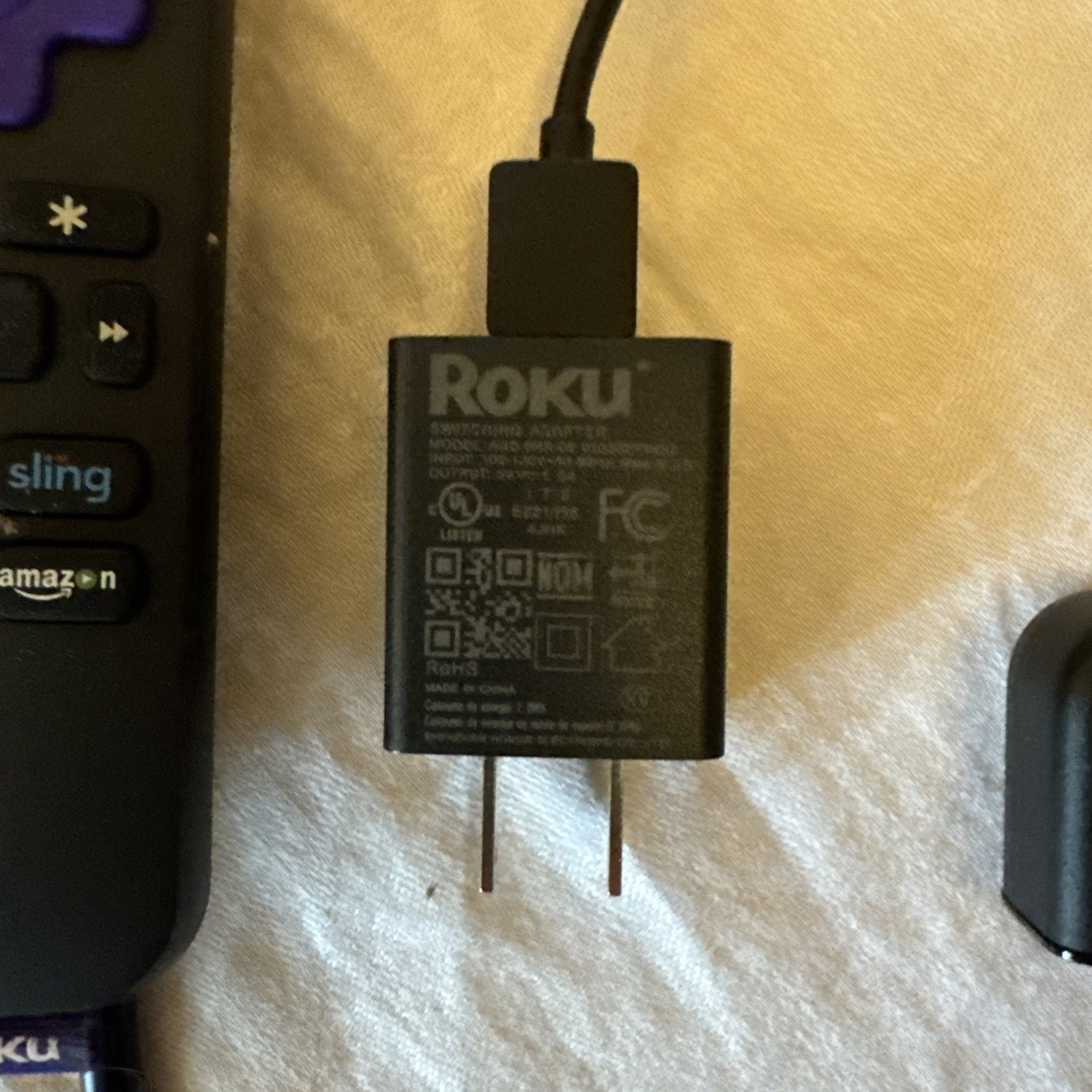 Roku Express 3900X Streaming Media Player w/ Remote, USB, & HDMI