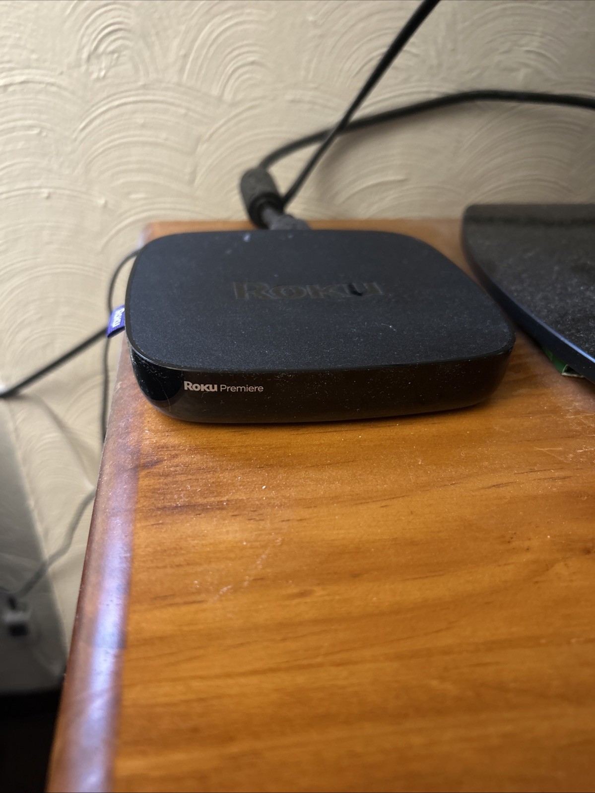 Roku Premiere+ Plus 4K Ultra HD HDR Media Streamer 4630X with Remote and AC cord