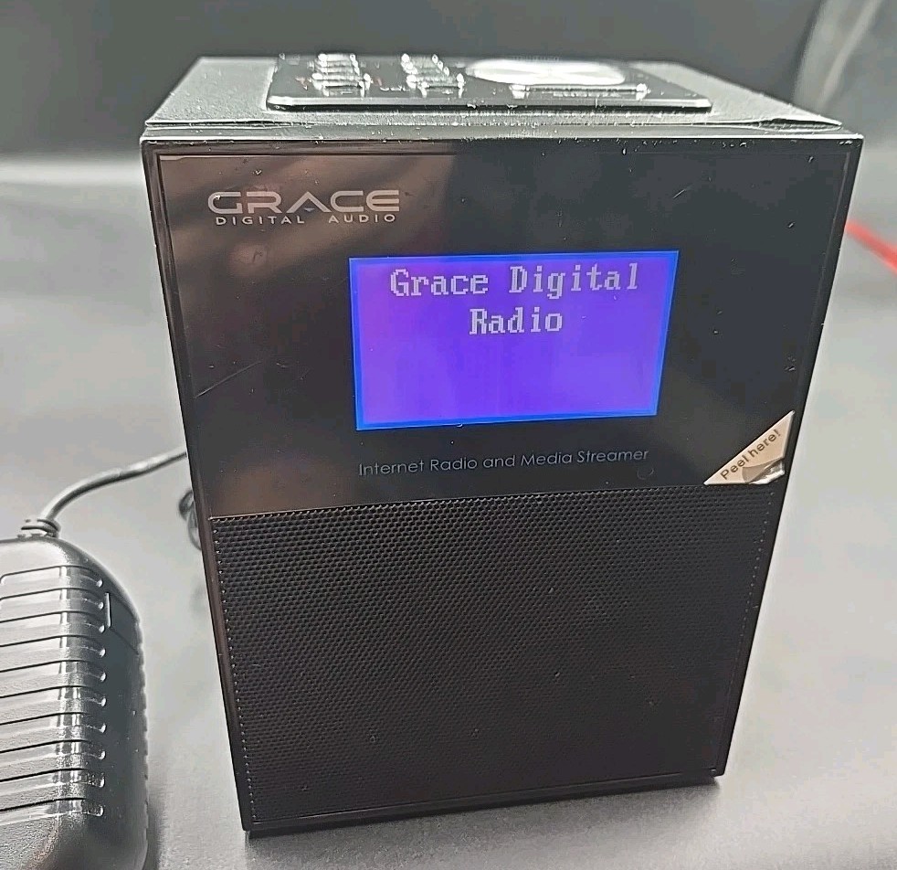 Grace Digital Audio Media Streamer Internet Radio Tuner GDI-IRD4000 Tested Works