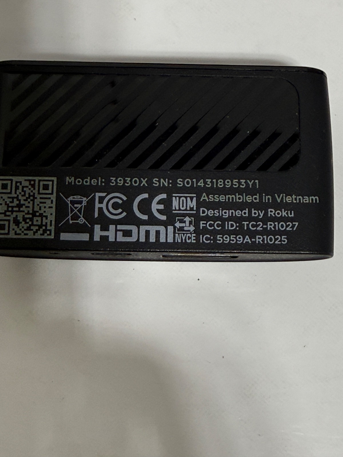 Roku Express HD Streaming Media Player 3930R w/ Remote & HDMI – Black Like New