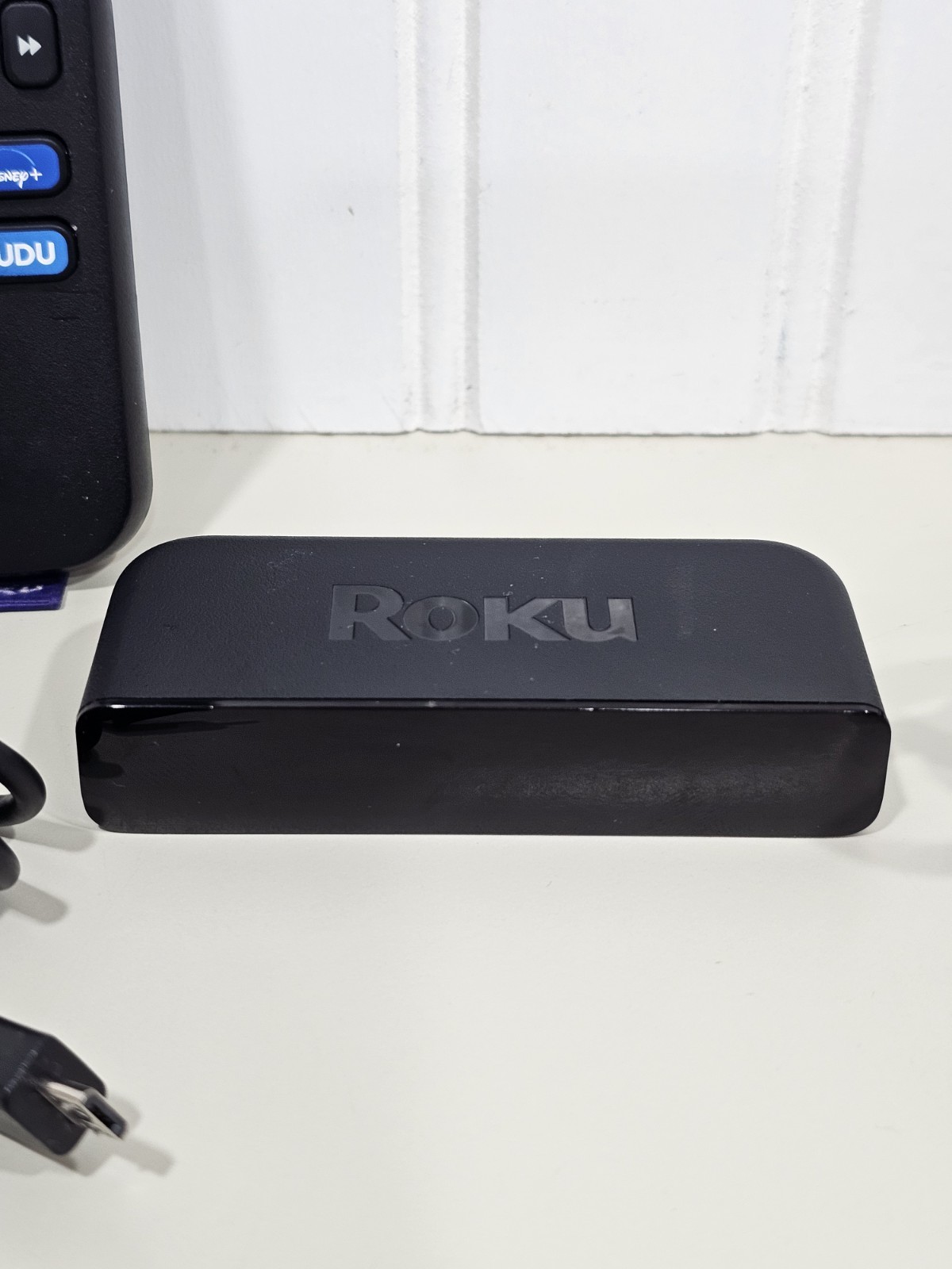 Roku Premiere 3920X HD Media Streamer, w/ USB Cable Remote No Power Block Works