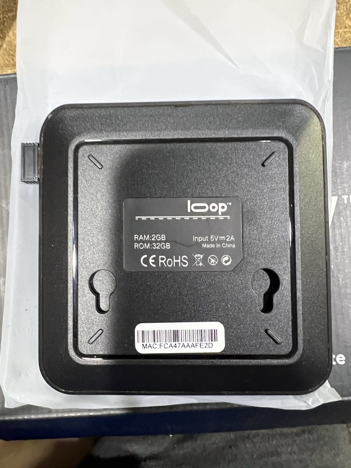 Loop.TV WiFi HDMI TV Streaming Player with Remote HDMI, Av and Power Supply