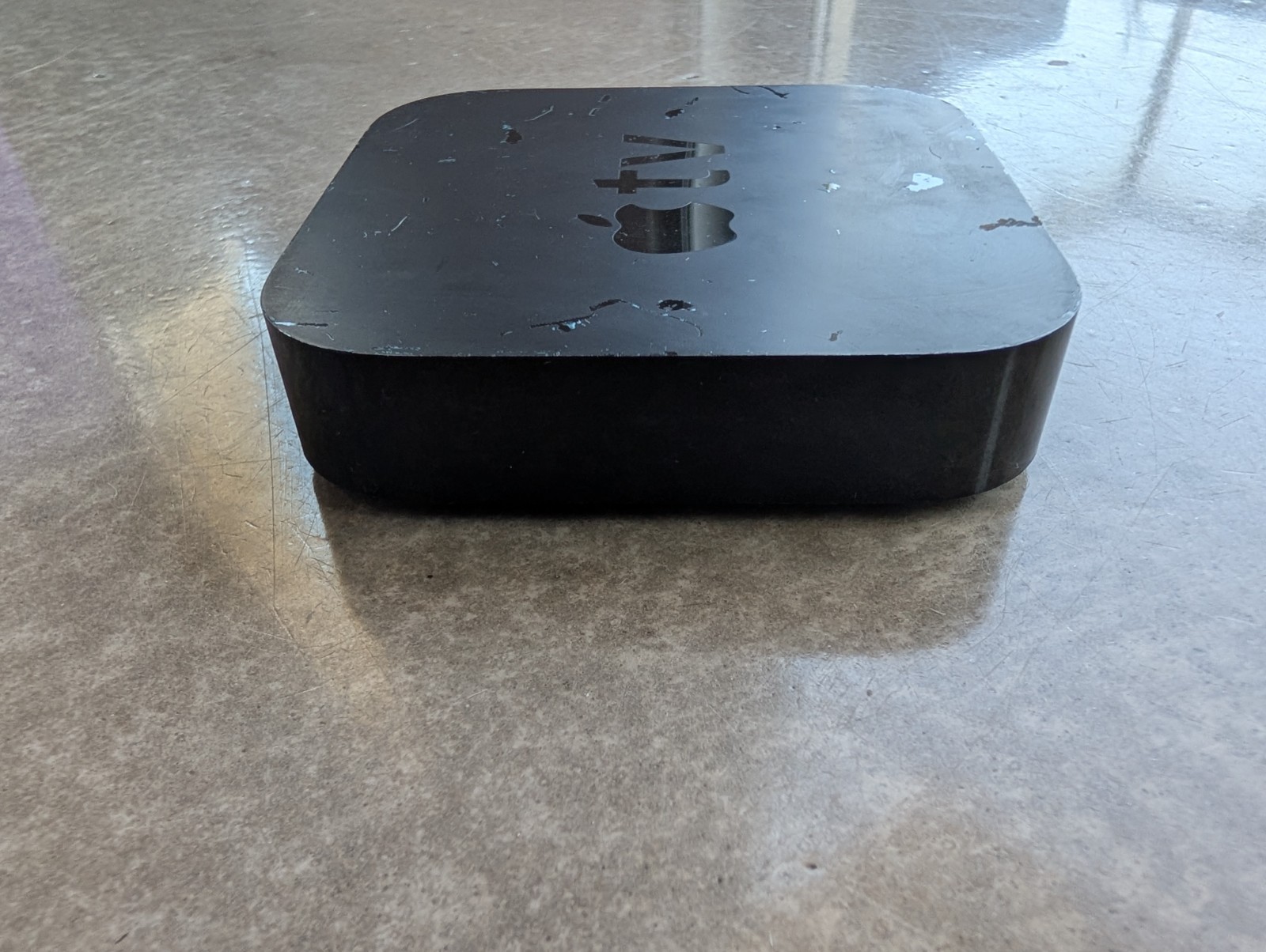 Apple TV (2nd Generation) 8GB Media Streamer – A1378