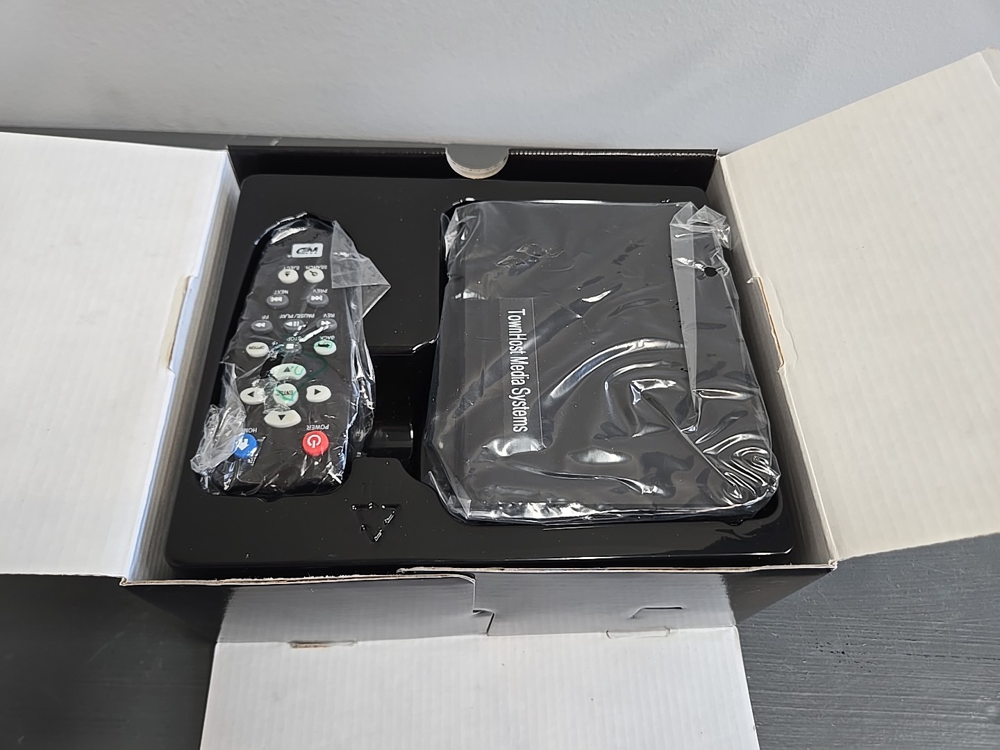 WD TV Live HD Media Player 1080p Wi-Fi Ready Streaming Player – New Open Box