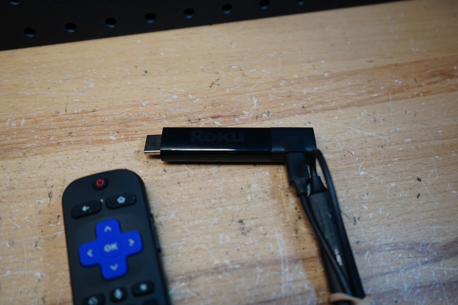 (K) Roku Streaming Stick 4K HDR 3810X with Voice Remote & Cable