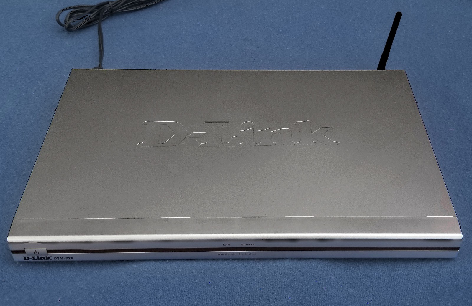 D-link Media Player Model DSM-320 Digital Media Streamer- Wireless