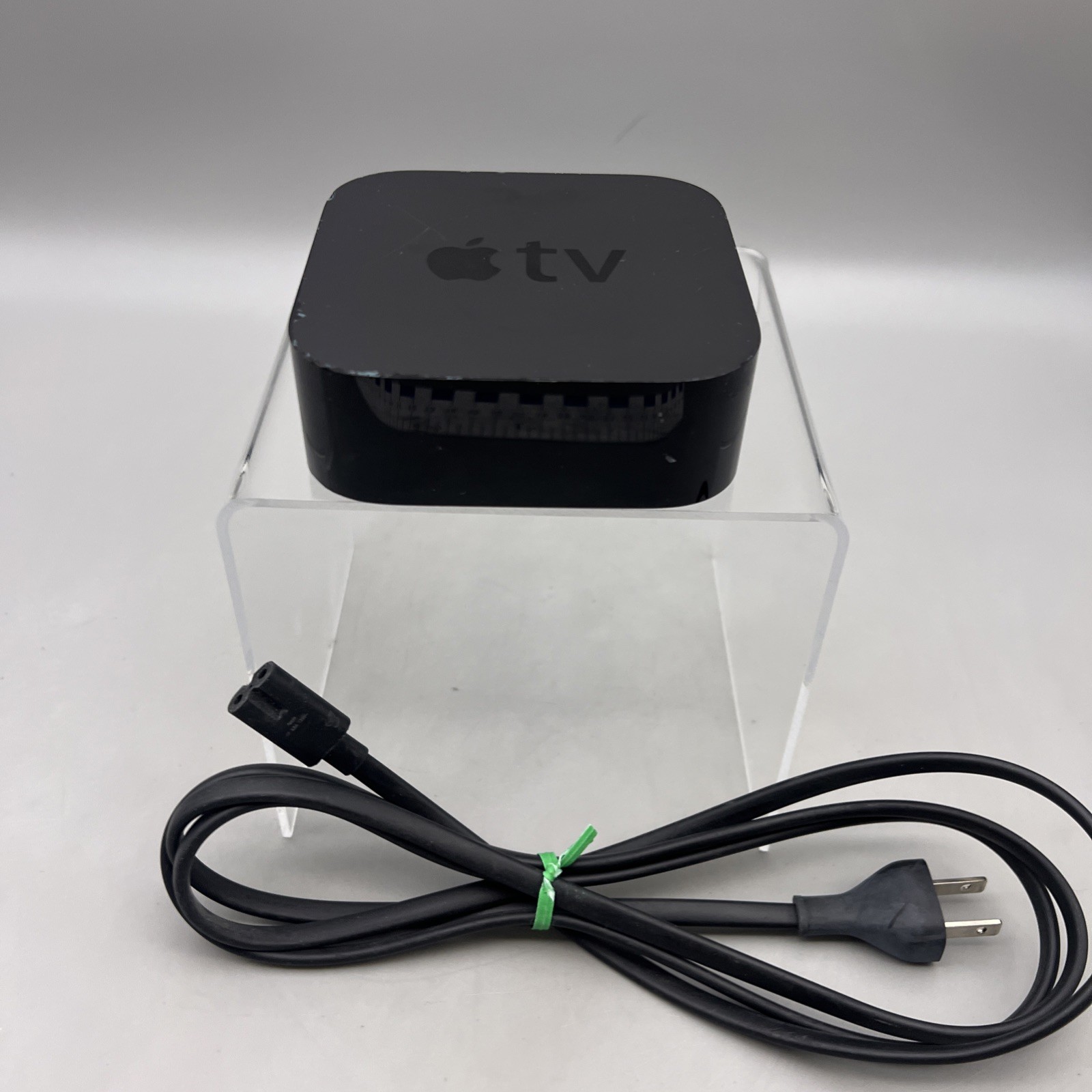 Apple TV HD 4th Gen, Siri A1625 MGY52LL/A 32GB w/Power Cable No Remote I09
