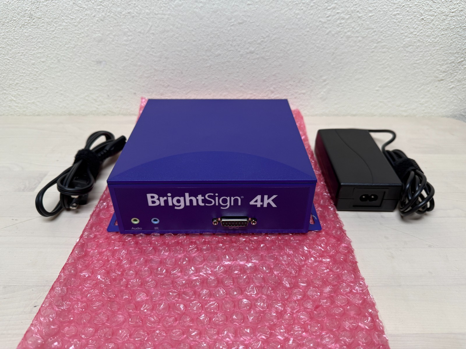 BrightSign 4K Model 4K242-WW Digital Signage Media Player
