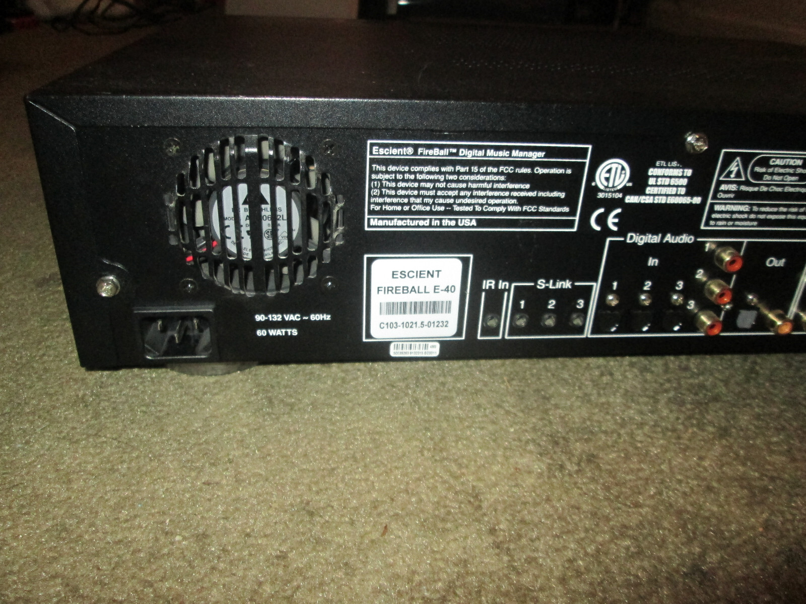 ESCIENT Fireball E-40 Digital Music Manager W/ Remote AS-IS PARTS OR REPAIR