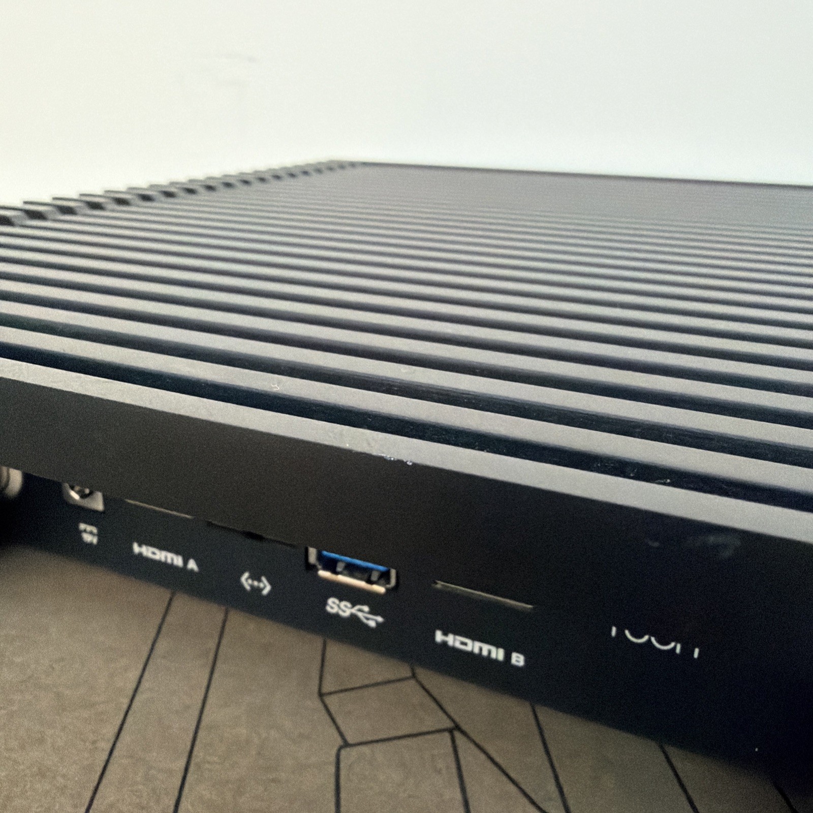 Roon – Nucleus rev B 4TB SSD- Music Server